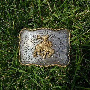 Vintage Two-tone Metal Western Bucking Bronco Yallternative Motoboho Belt Buckle